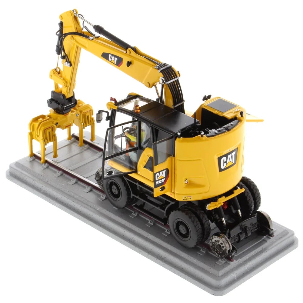 Escavadeira Rodoviária Ferroviária Cat® M323F, em escala 1:50