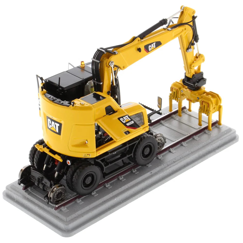 Escavadeira Rodoviária Ferroviária Cat® M323F, em escala 1:50